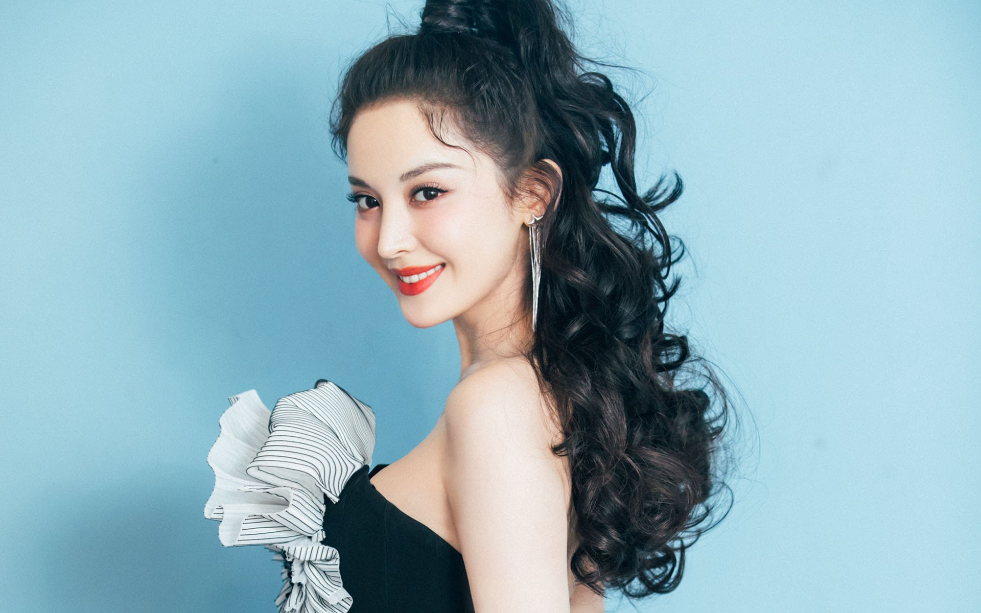 奥尔莫转会至曼联,奥尔默转会莱比锡