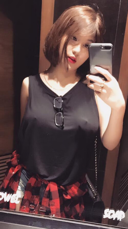 九游-中超联赛中国青年队逆袭 球员拼搏精神感动球迷，中超俱乐部青训